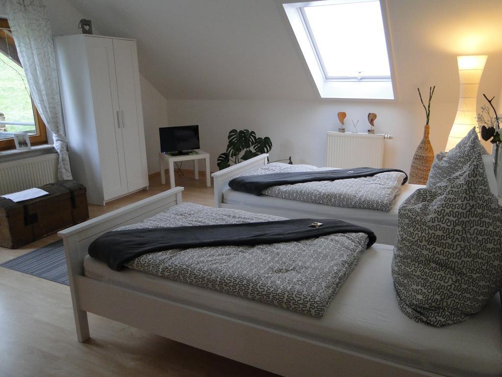 Ferienwohnung Hotte'S Huette Ettenheim Quarto foto