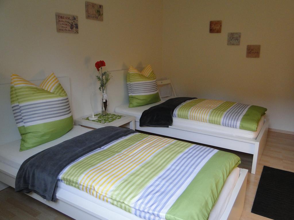 Ferienwohnung Hotte'S Huette Ettenheim Quarto foto